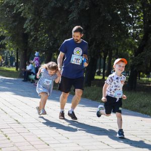 Фестивалили, щоб захисники бачили окупантів і вночі